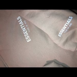 Essentials Fear of God Hoodie (NEVER WORN!)